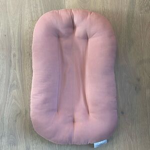 Snuggle Me baby lounger